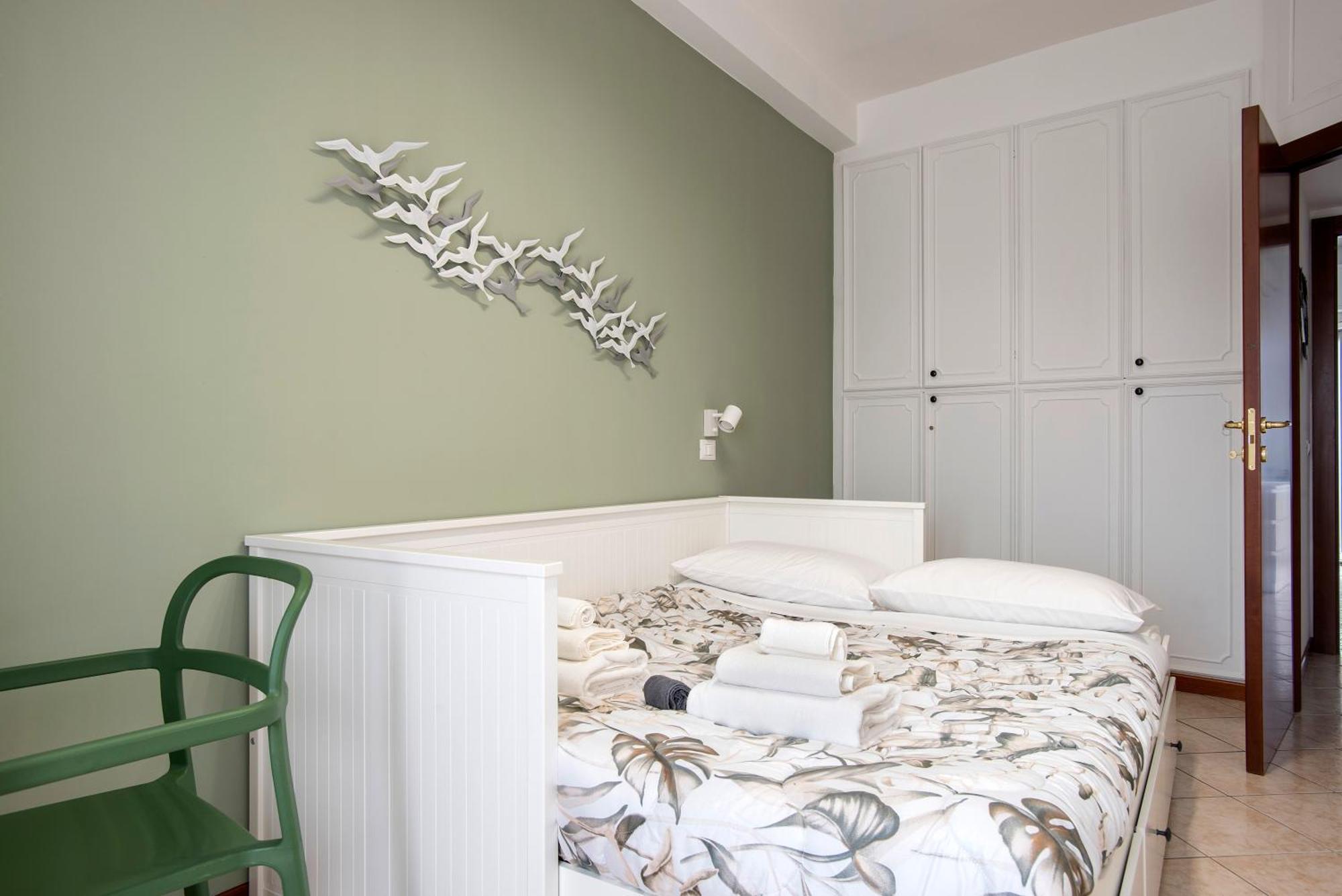 Stylish & Cozy - 5 Star Location- Balcony - View Casa de Férias *